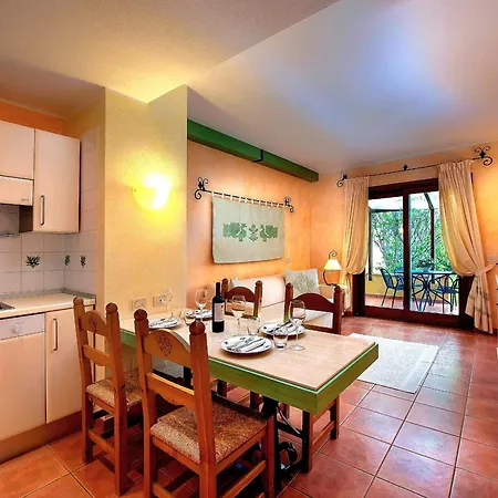 Lantana 1bed Pool & Balcony